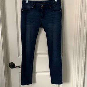 DL1961 Emma Legging Stretch Denim